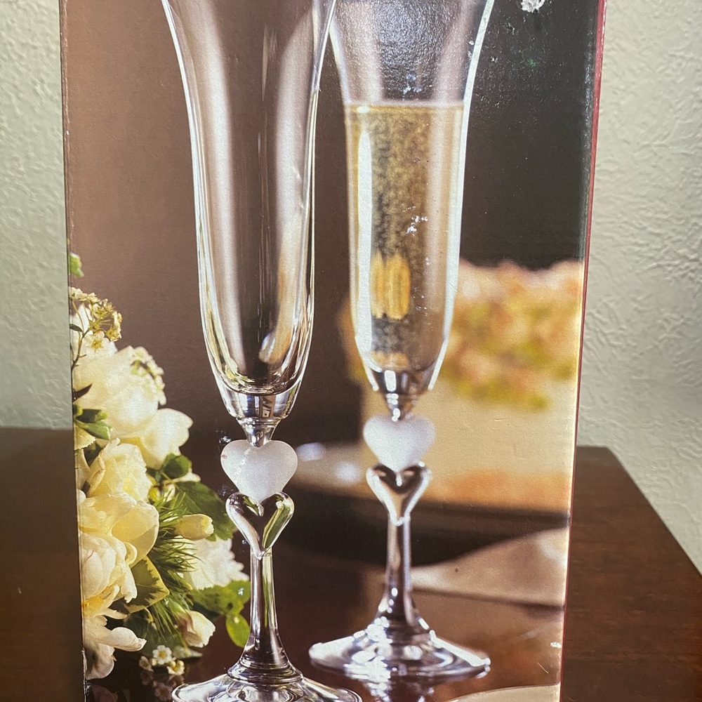 Pair of Gorham Amore Lead Crystal Champagne Flutes with a Frosted Heart on Stem